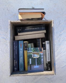 Now available in the mini bookcases of Salvador Dalí's home town: the booklet of my photography & audio project BABEL. If only he were alive! #cadaques #sacadaquesenca